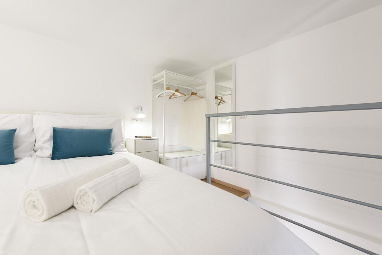 Napoli In Bed Apartment Exterior foto