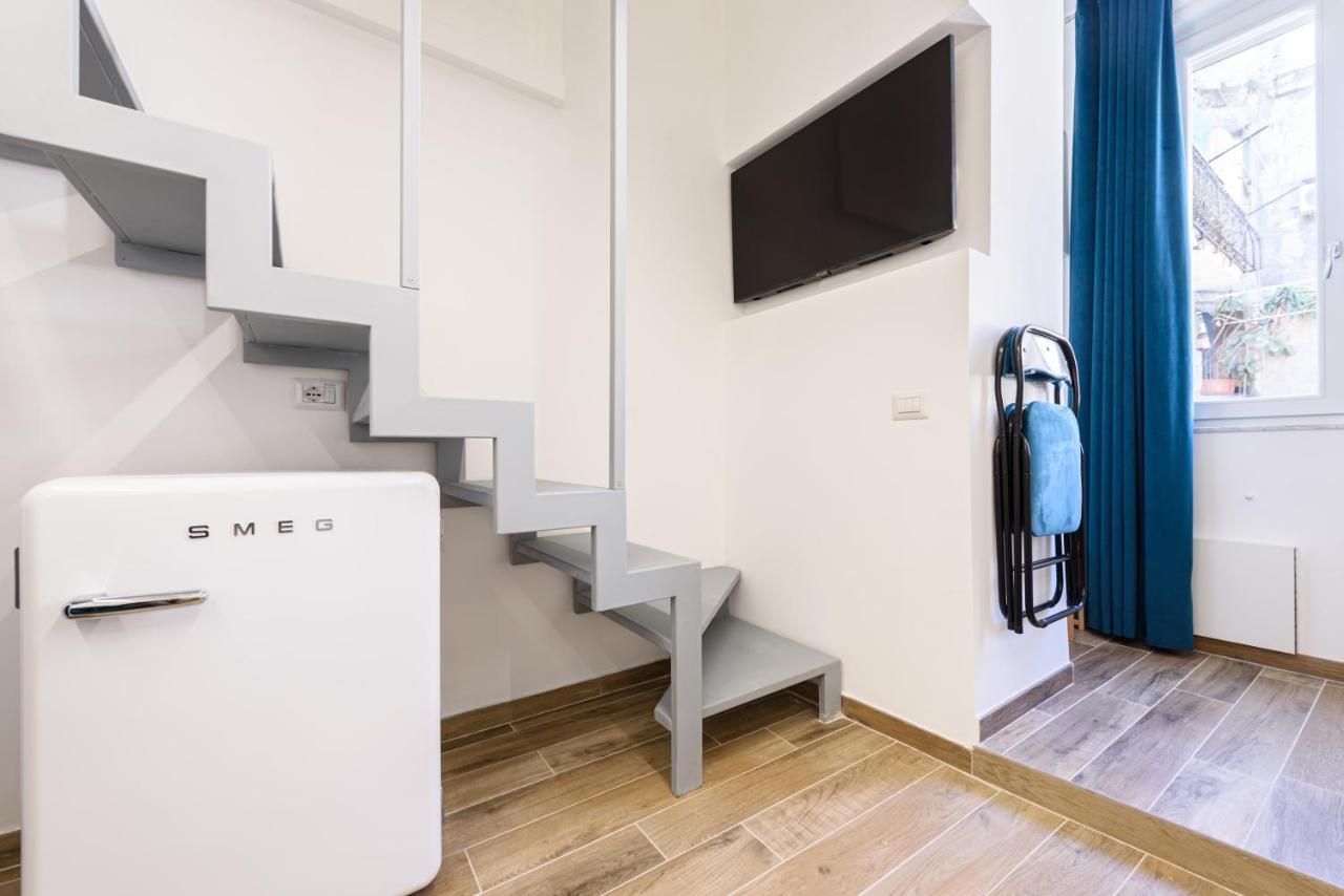 Napoli In Bed Apartment Exterior foto